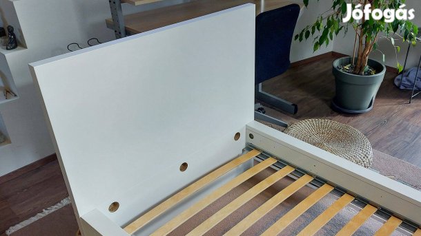 90x200-as IKEA Malm ágy Luröy ágyráccsal