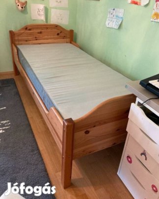 90x200-as fenyő ágy