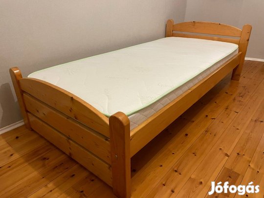90x200-as fenyőfa ágykeret, ágyráccsal