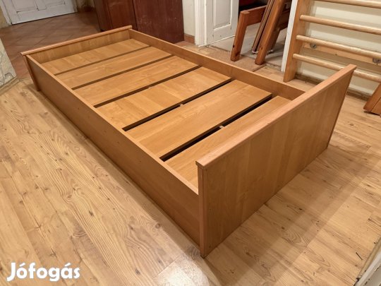 90x200 cm ágy +ajándék matrac