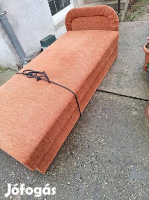 90x200 cm-es ágy