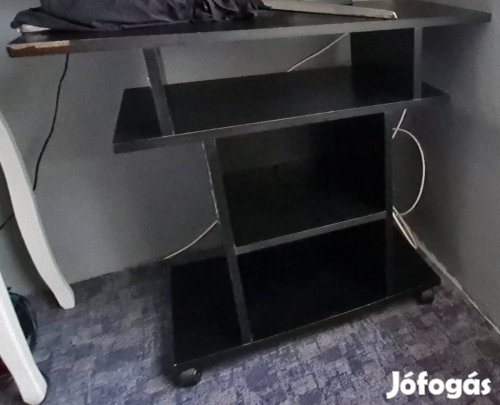 90x40x80 cm-es használt állapotú fa tv állvány 