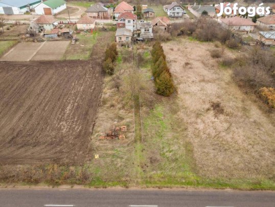 915 nm-es telek eladó Seregélyes #5112092