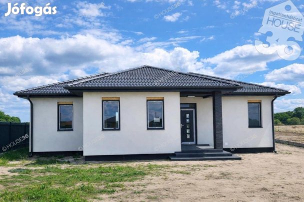 91,8 m-es modern családi ház projekt eladó!