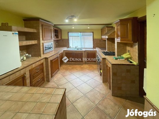 91 nm-es ház eladó Győr