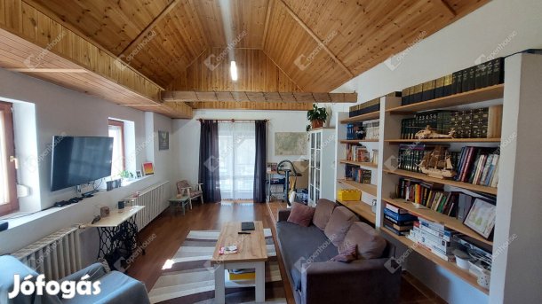 91 nm-es ház eladó Oroszlány