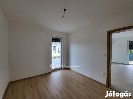 91 nm-es lakás eladó Siófok