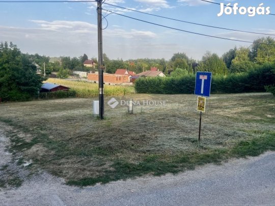 920 nm-es telek eladó Fehérvárcsurgó