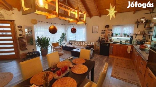 92 nm-es ház eladó Kiskunlacháza