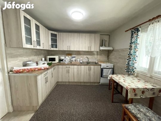 92 nm-es ház eladó Szeged
