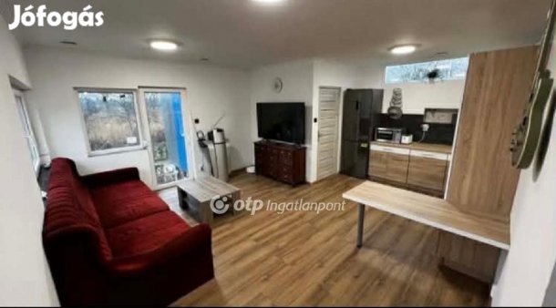 94 nm-es ház eladó Taksony