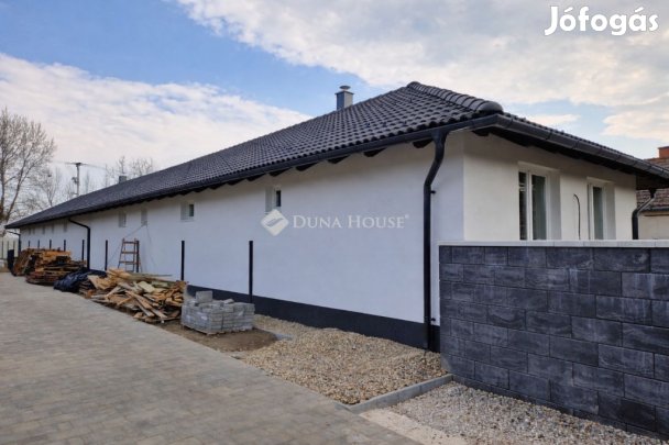 95 nm-es ház eladó Üllő