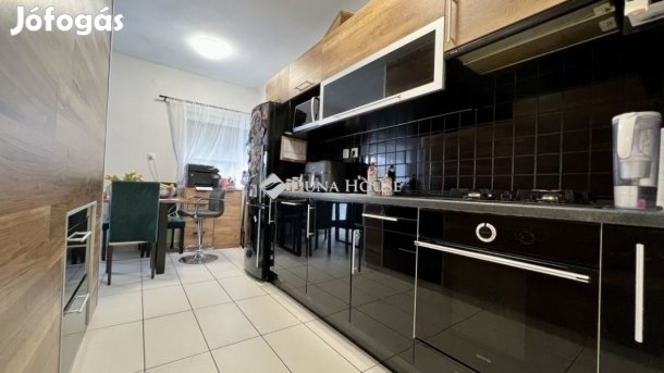 95 nm-es lakás eladó Balatonfüred