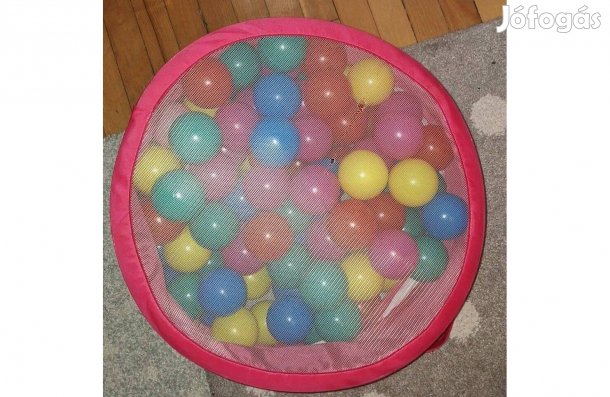 95db kislabda,tárolóban