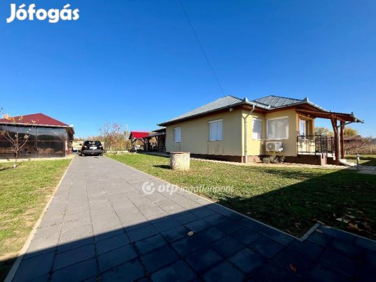 96 nm-es ház eladó Kállósemjén