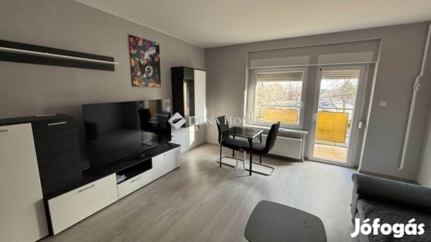 96 nm-es lakás eladó Balatonalmádi