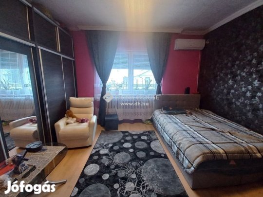 97 nm-es ház eladó Debrecen