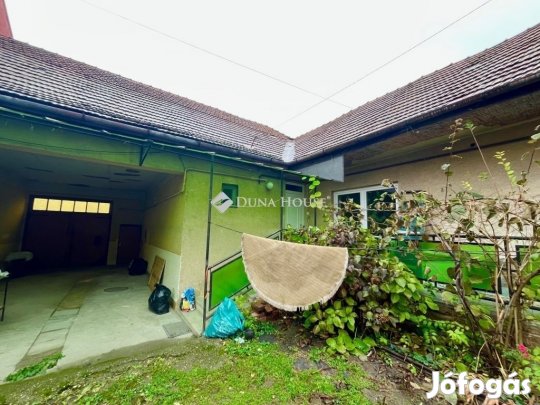 97 nm-es ház eladó Eger