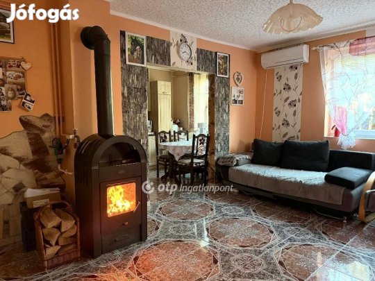 97 nm-es ház eladó Gárdony