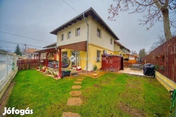 97 nm-es lakás eladó Üllő