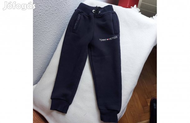 98/104-es méretű, sötétkék szabadidő nadrág, török gyártású