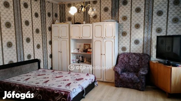 98 nm-es ház eladó Jászfényszaru