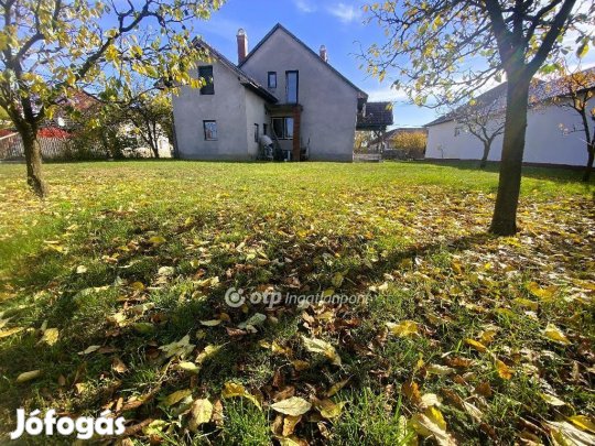 98 nm-es ház eladó Kisújszállás