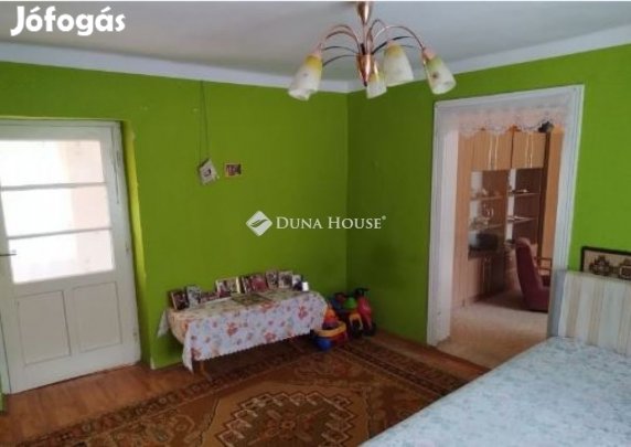 98 nm-es ház eladó Kökény