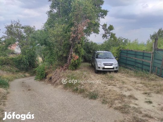 995 nm-es telek eladó Szekszárd