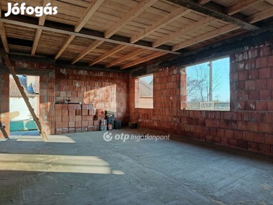 99 nm-es ház eladó Berettyóújfalu