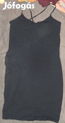 9 darab M-es női ruha ( pizsama, blúz, köntös, szoknya) olcsón!