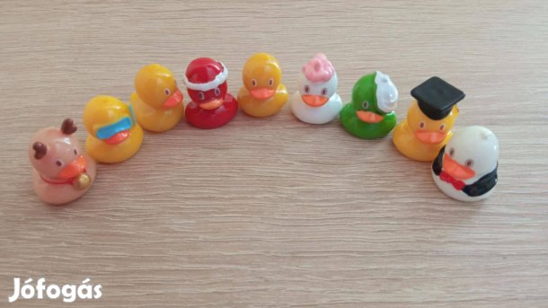 9 db 2 cm vicces pici kacsa figura dekorációhoz 2400 Ft