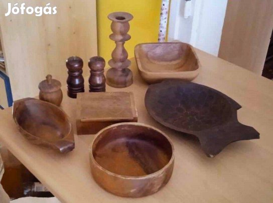 9 db. fából készült használati tárgy egy csomagban