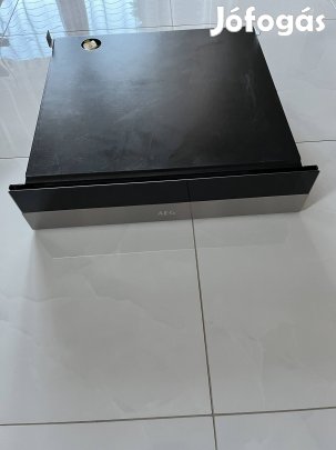 AEG beépíthető vákuumfiók 