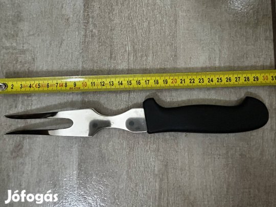 AMC rozsdamentes húsvilla