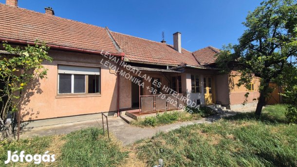 ÁRCSÖKKENÉS!! 4 szobás családi ház eladó Békéscsabán (Oncsakertek)