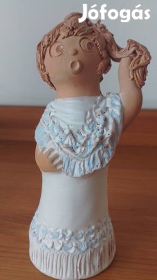 ASZK kerámia figura