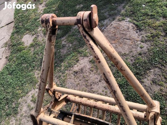 ATLAS mezőgazdasági rakodó gép céklafogó eladó.