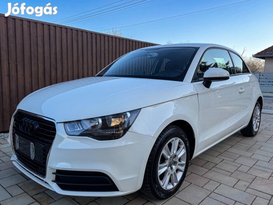 AUDI A1 Sportback 1.2 TFSI Ambition 89 ezer km!...