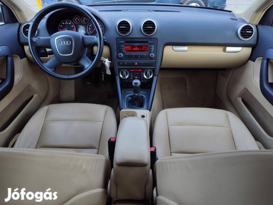 AUDI A3 1.4 TFSI Attraction Garantált KM-Szervi...