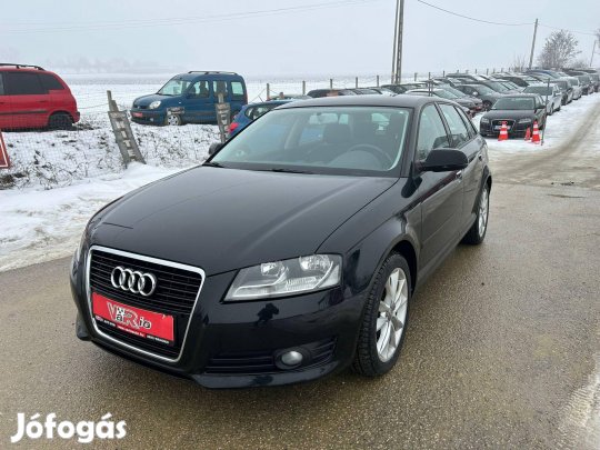 AUDI A3 1.6 Attraction 3 Év kiterjesztett garan...