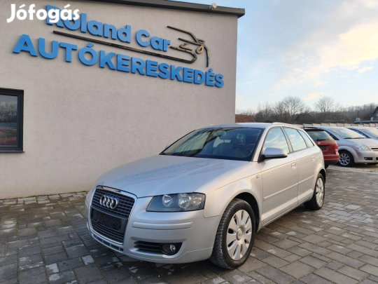 AUDI A3 1.6 FSI Attraction Sportback! Nagyon sz...