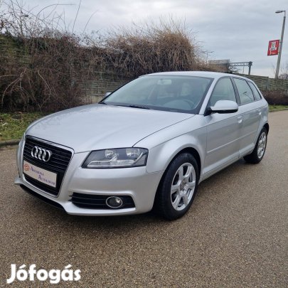 AUDI A3 1.6 TDI Ambiente DPF S LINE ALU+Téli KE...