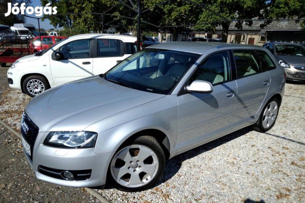 AUDI A3 2.0 TDI Ambition DPF Digitklíma!Tempoma...