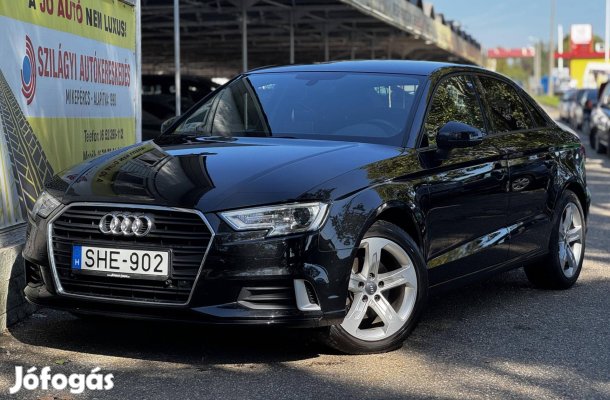 AUDI A3 Limousine 1.6 TDI Sport ITT és Most AKC...