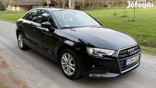 AUDI A3 Limousine 35 TDI Advanced Áfás ár! Navi...
