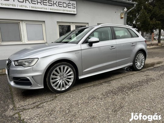 AUDI A3 Sportback 1.4 TFSI Ambiente S-tronic e-...