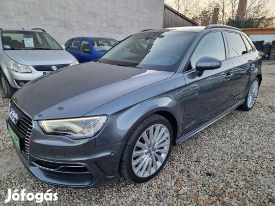 AUDI A3 Sportback 1.4 TFSI Ambition S-tronic e-...