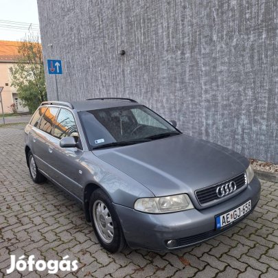 AUDI A4 1.6 Business