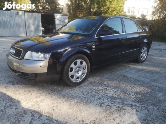 AUDI A4 2.5 V6 TDI quattro AKE motorkód